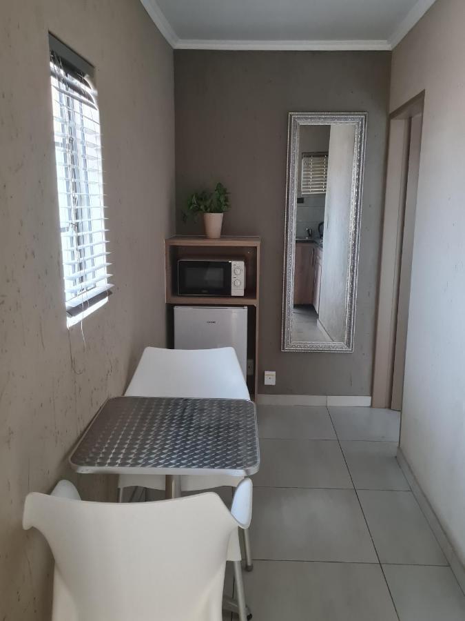 Salas Stay, Midrand Exterior photo